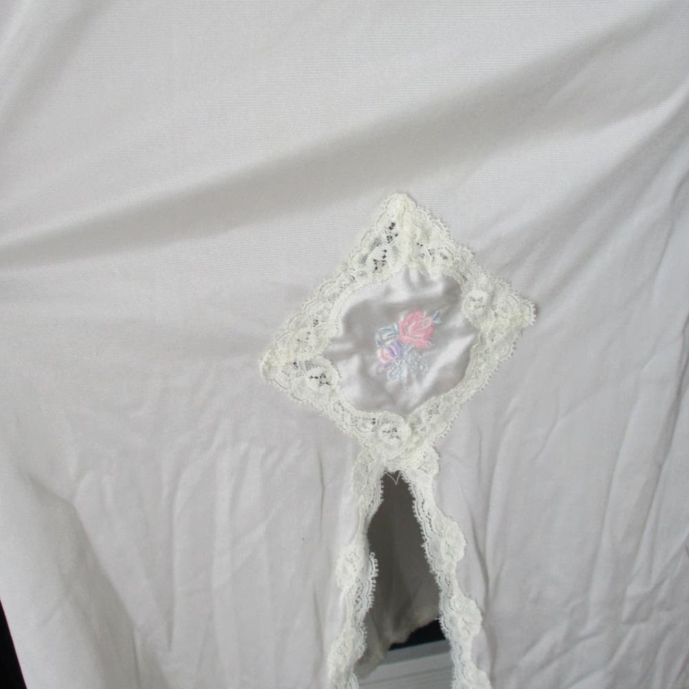 Vintage Lorraine Medium Tall Cream Off White Half Slip Skirt Floral Embroidery